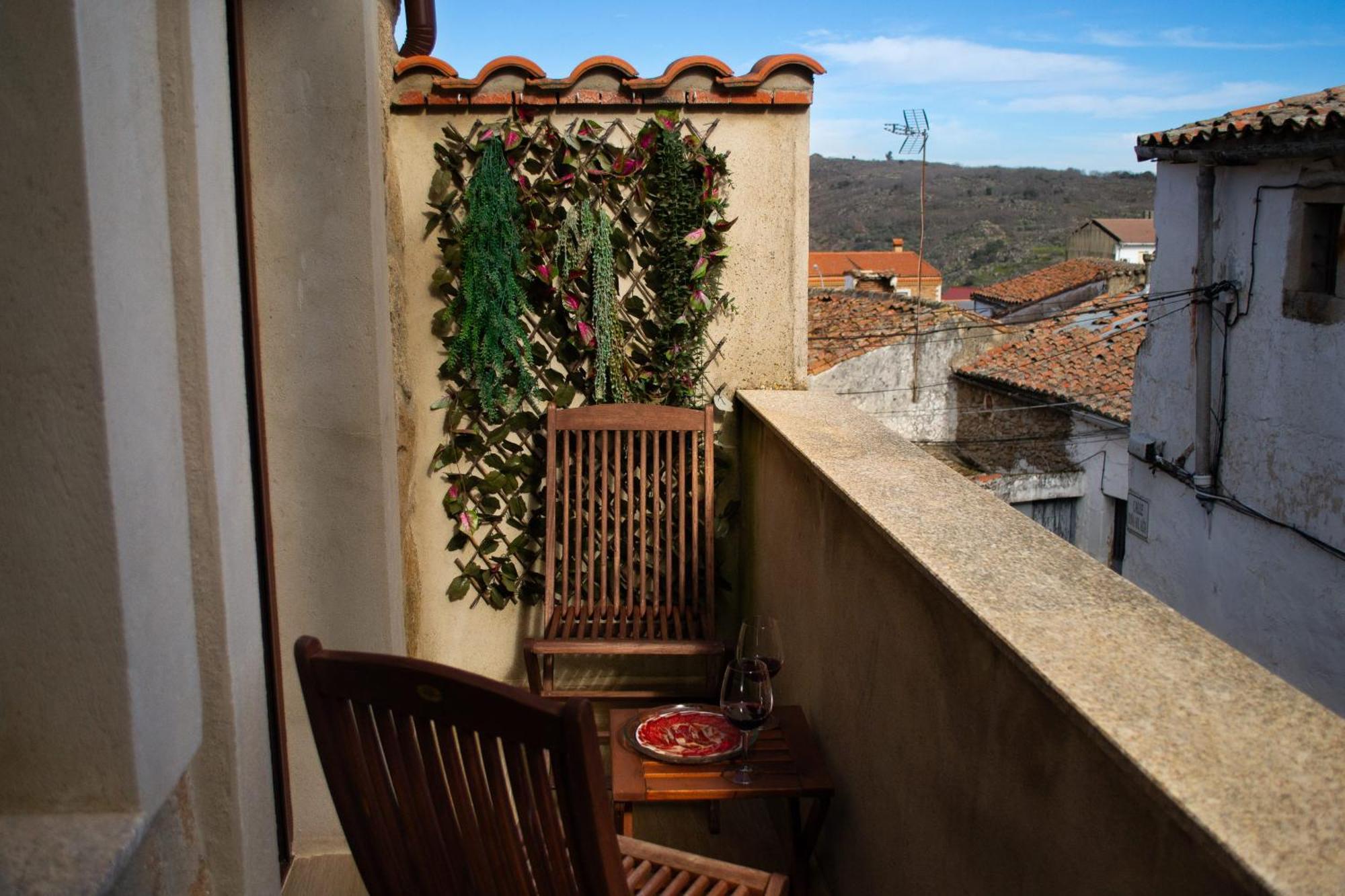 Casa Rural Dona Sol Montanchez Ngoại thất bức ảnh